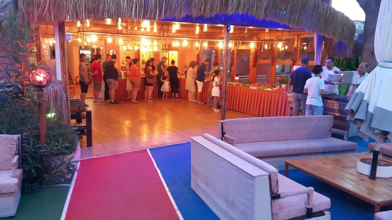 Grand Yayla Hotel Çeşme 2*,  Turkije