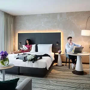 Hyatt Place Frankfurt Airport Otel